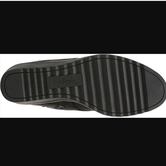 NIB Lifestride Wedge Heel Bootie, Size 8.5 - Picture 4 of 10